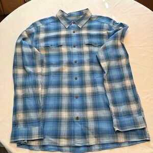 Patagonia long sleeve blue plaid A/C shirt size L
